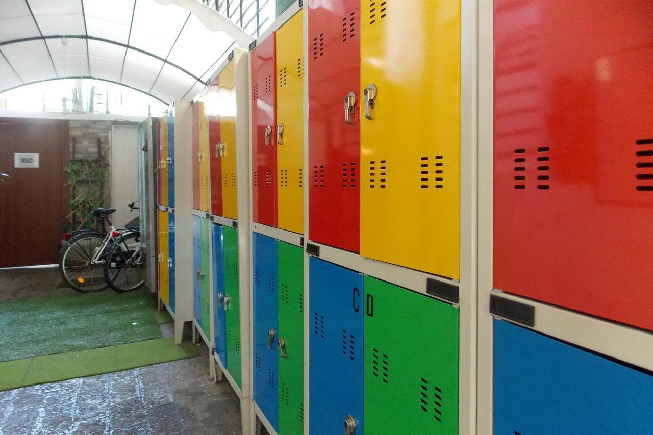 Hostel Colours Milán Exteriér fotografie